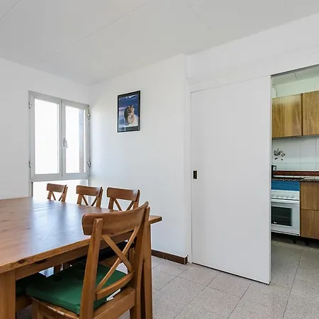 Lägenhet Spacious 4 Bed 2 Bath Flat Minutes From The Beach